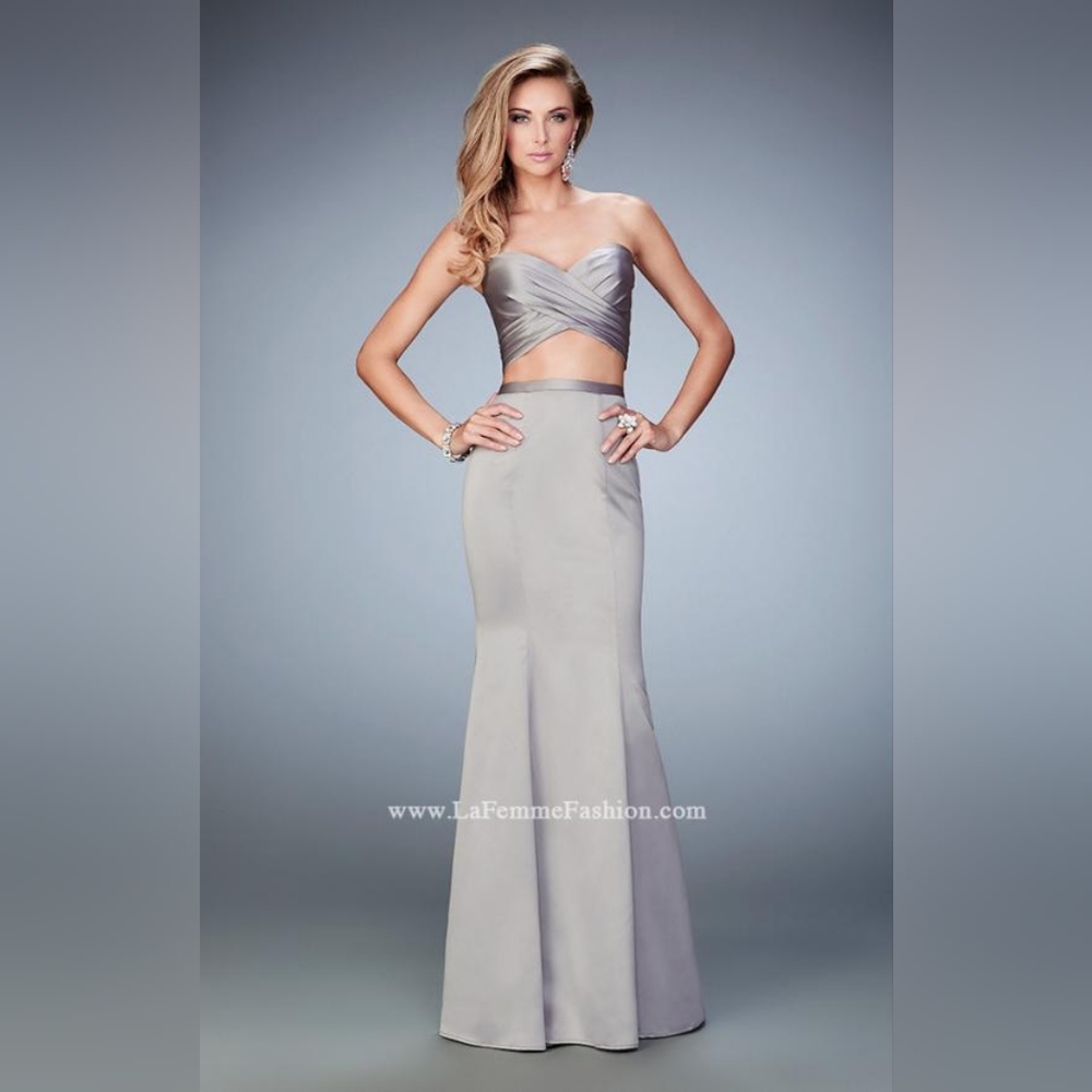 NWT LA FEMME SILVER 2 PIECE RHINESTONE DRESS US 4 PROM/FORMAL/HOMECOMING/